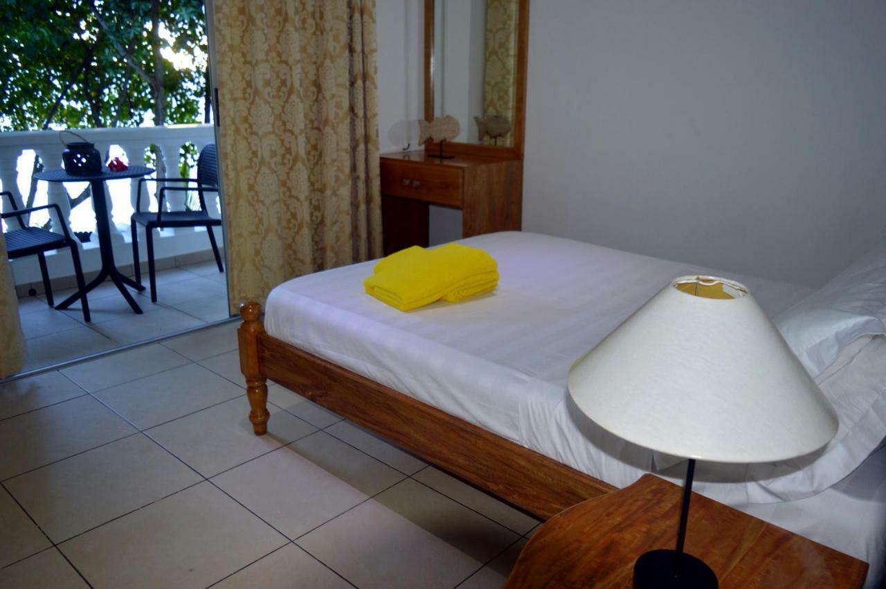 Sundown Beach Villa Glacis  外观 照片