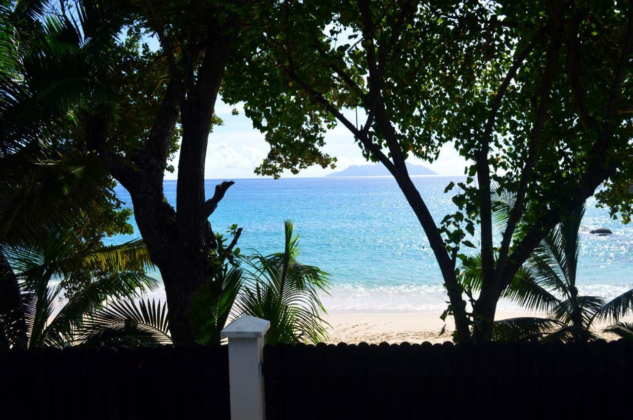 Sundown Beach Villa Glacis  外观 照片